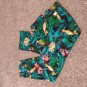 Laura Byrnes tropical bird print Cropped Trousers